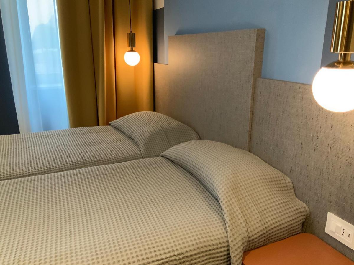 Aparthotel Residenza Alto Garda Riva del Garda Esterno foto